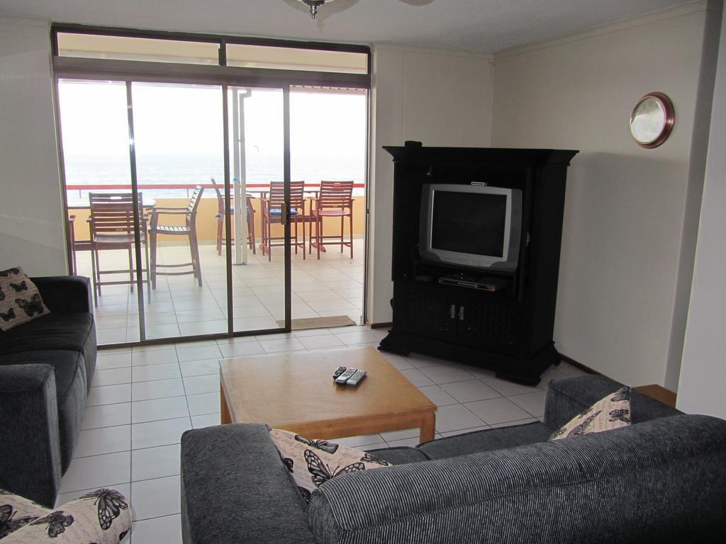 Del Este 10 Margate Room photo